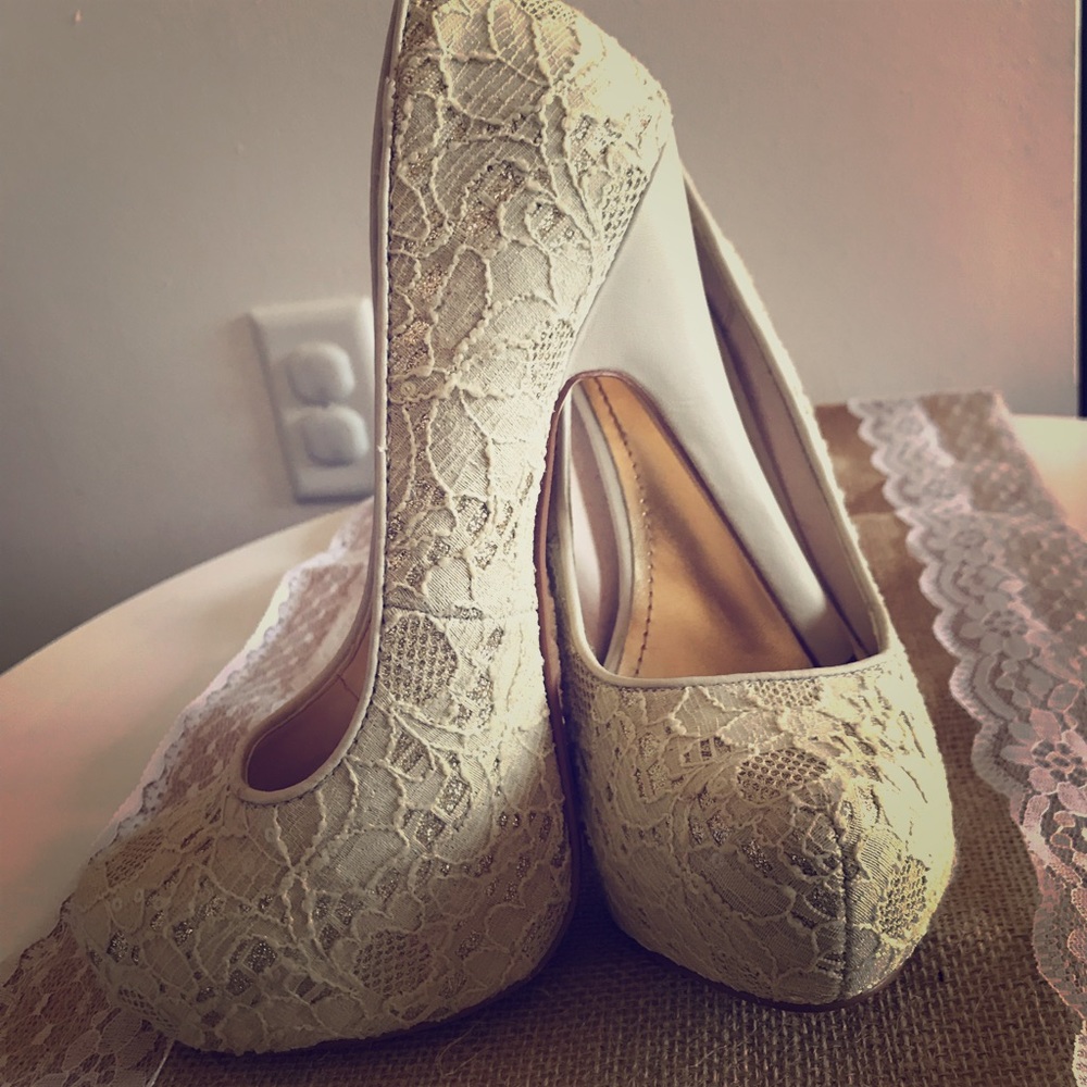 Bohemian/shabby chic special occasion pump